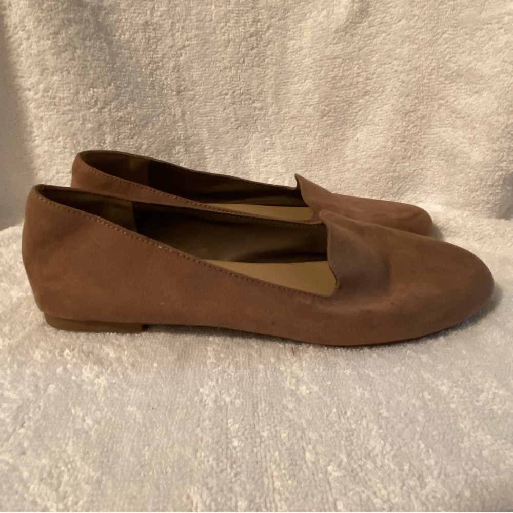 Ataiwee‎ Shoes Tan Flats with Rounded Toe Slip-On Design Minimalist Women’s 7.5